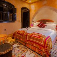 Double or Twin Room with Mountain View