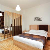 Deluxe One-Bedroom with Terrace