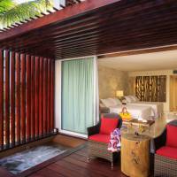 Master Suite with Spa Bath and Hot Tub (Two Double Beds)
