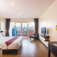 Superior Double Room with Pool Access