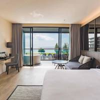 Oceanview Skybath King Room