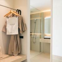 Oceanview Skybath Twin room