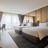 Grand Deluxe Twin Room