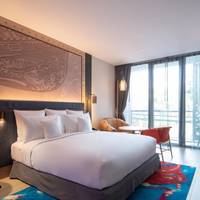 King Room with Retreat View