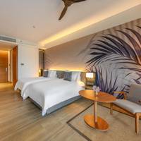 Junior Suite with Pool View