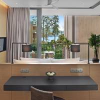 Azure Sea View Suite - MAINTENANCE DISCOUNT 50% OFF