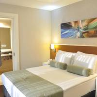 Connecting Double and Twin Room