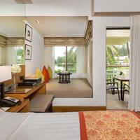Club Lagoon View 1 King Bed