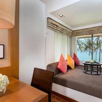 Club Ocean Front 1 King Bed
