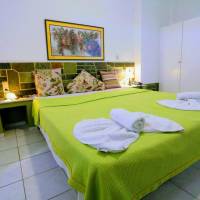 Family One Bedroom Apartment with Pool View 