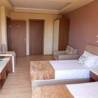 Large Twin Room