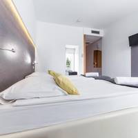 Double or Twin Room with Balcony and Partial Sea View