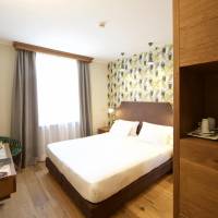 Double or Twin Room with City View