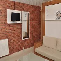 Economy Double Room with Shared Bathroom - Basement