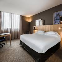 Deluxe Queen Room