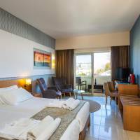 Superior Room with Garden View