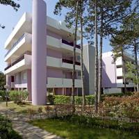One-Bedroom Apartment with Balcony