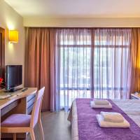 Studio with Garden or Pool View