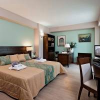 Two-Bedroom Suite with Private Pool and Spa Bath