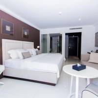 Deluxe Double or Twin Room with Pool View