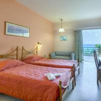 Triple Room with Sea View