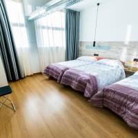 Triple Room with Shared Bathroom