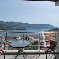 One-Bedroom Apartment with Balcony and Sea View