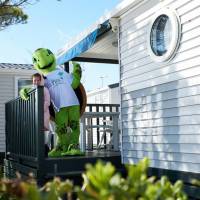 Mobile Home Premium (2 Bedrooms) - Air Conditioning