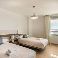 3 Bedrooms Penthouse