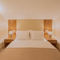Deluxe Suite with Sea View