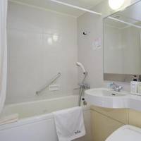 Single Room with Mattress on Wooden Floor 