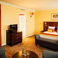 Kid Suite with Swimming Pool Access