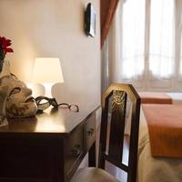 Double or Twin Room with Avenue View