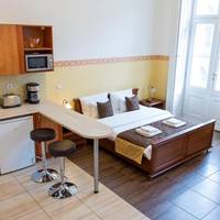 Deluxe Apartment (2 Adults)