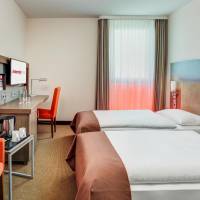 Business Twin Room - Includes Public Transit Ticket