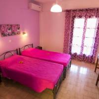 Studio (2 Adults)