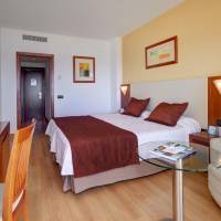 Double or Twin Room with Sea View (2 Adults + 1 Child)