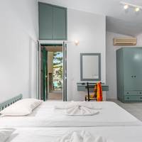 Two-Bedroom Apartment (5 Adults)