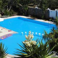 Family Apartment (2 Adults & 2 Children)