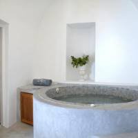 Honeymoon Suite with Caldera View (4 Adults)