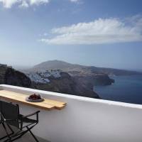 Traditional Studio with Caldera View