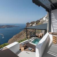 Honeymoon Nest with Caldera View 