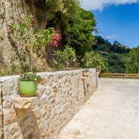 Deluxe Apartments with Sea view & Private Outdoor Hot Tub