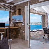 Corner Suite with Sea View