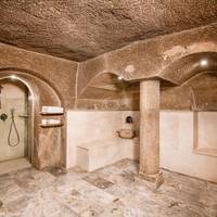 Honeymoon Cave Suite