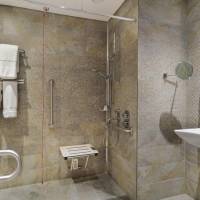 Queen Accessible Guest Room