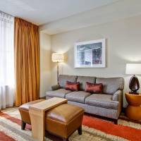 One-Bedroom Queen Suite
