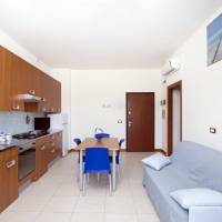 One-Bedroom Apartment - Annex