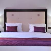 Deluxe King Suite