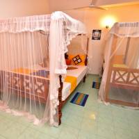 Triple Room with  Side Sea View